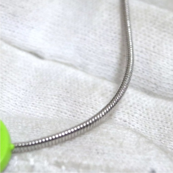 CHRISTIAN DIOR Green Heart Logo CD Silver Bracelet - Picture 6 of 12